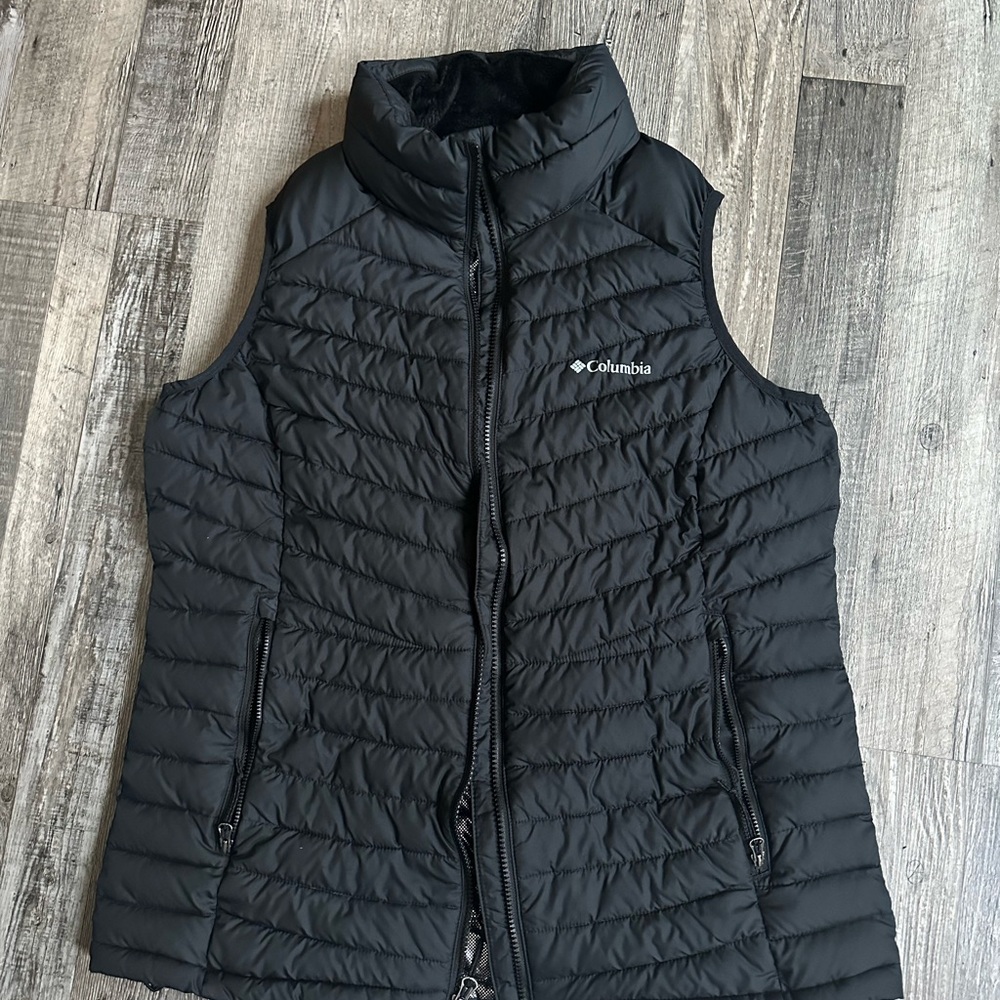 Columbia Women's Black Puffer Vest